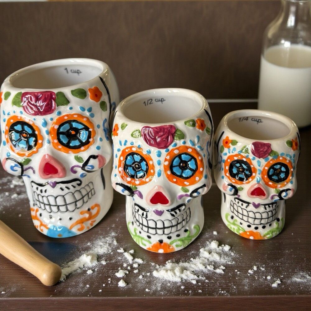 Cocinaware 2017 LTD EDITION Day of the Dead 3-pc Sugar Skull Set- Measuring Cups - Picture 4 of 9